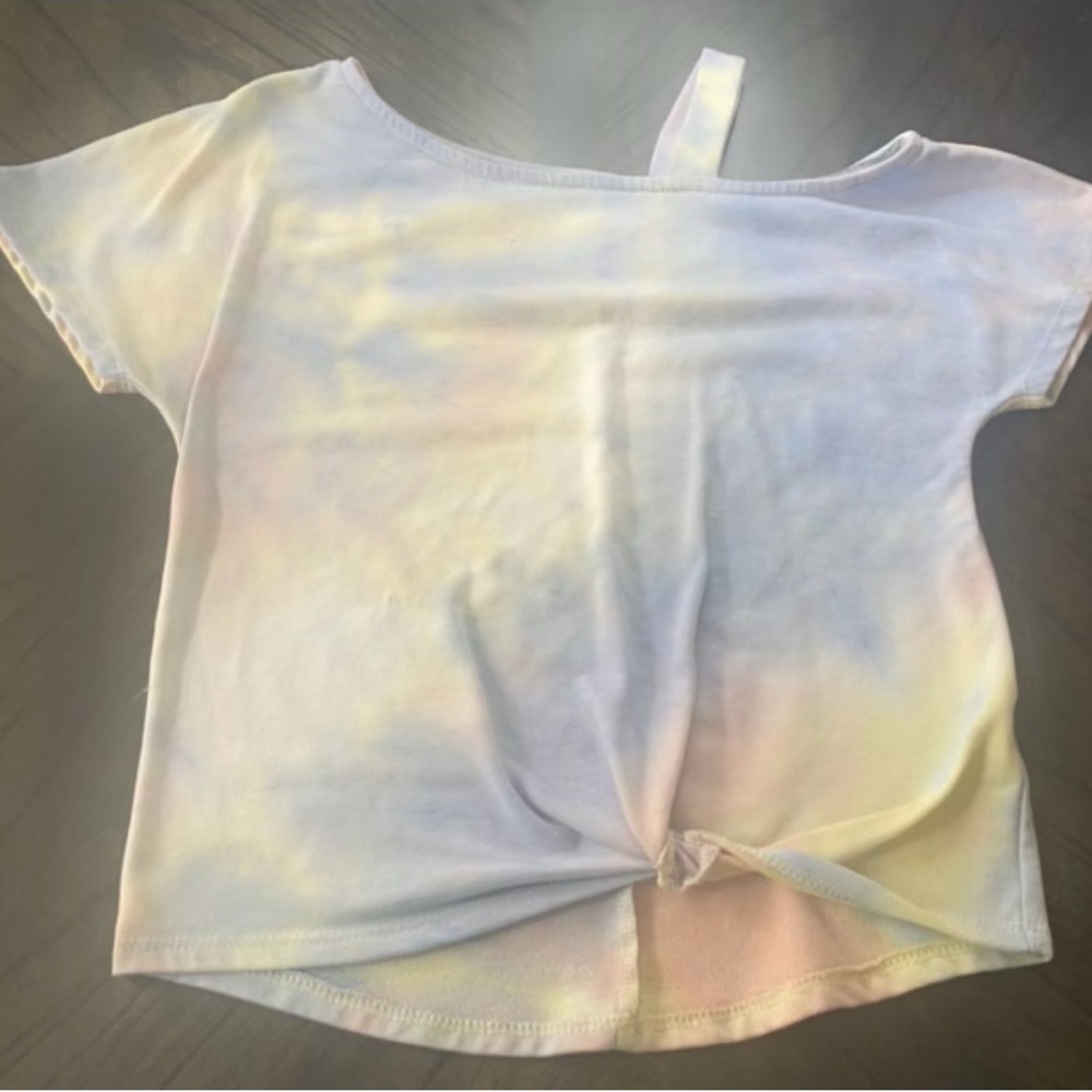BKE cropped tie-dye t shirt